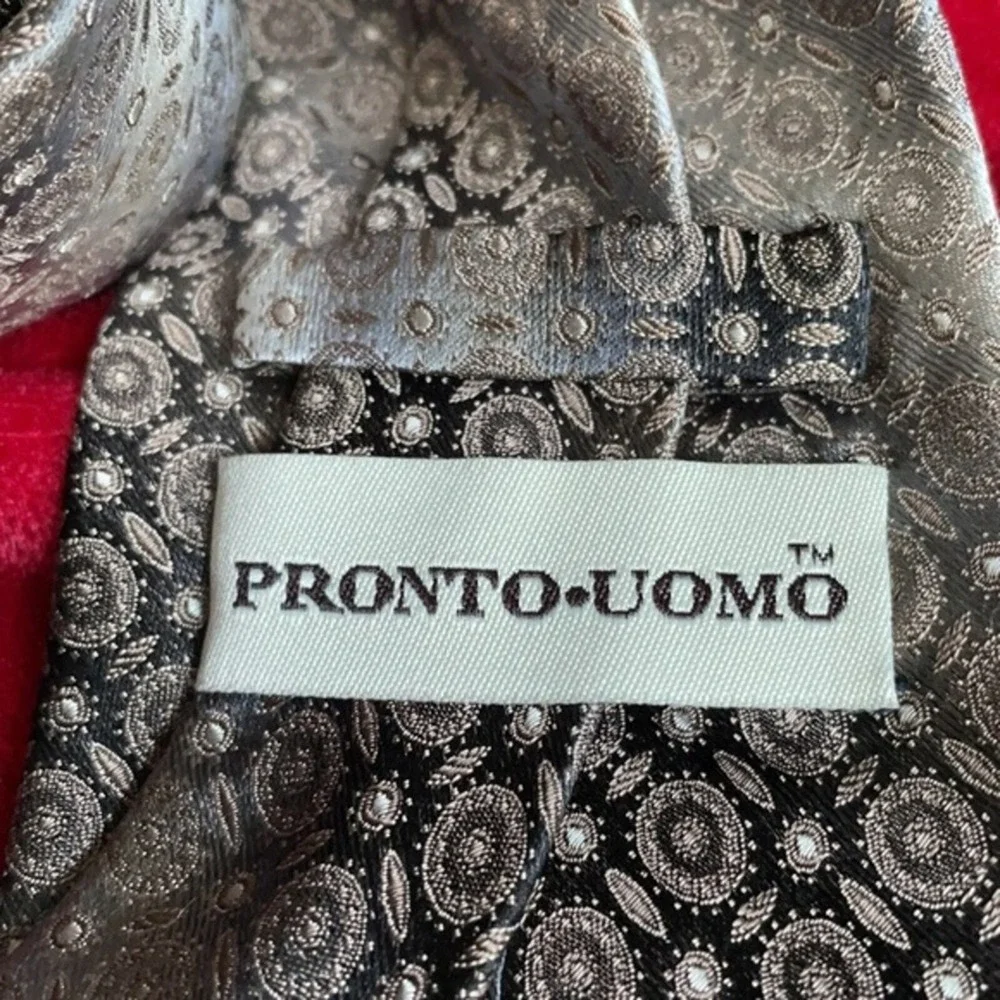 Pronto Uomo pronto uomo